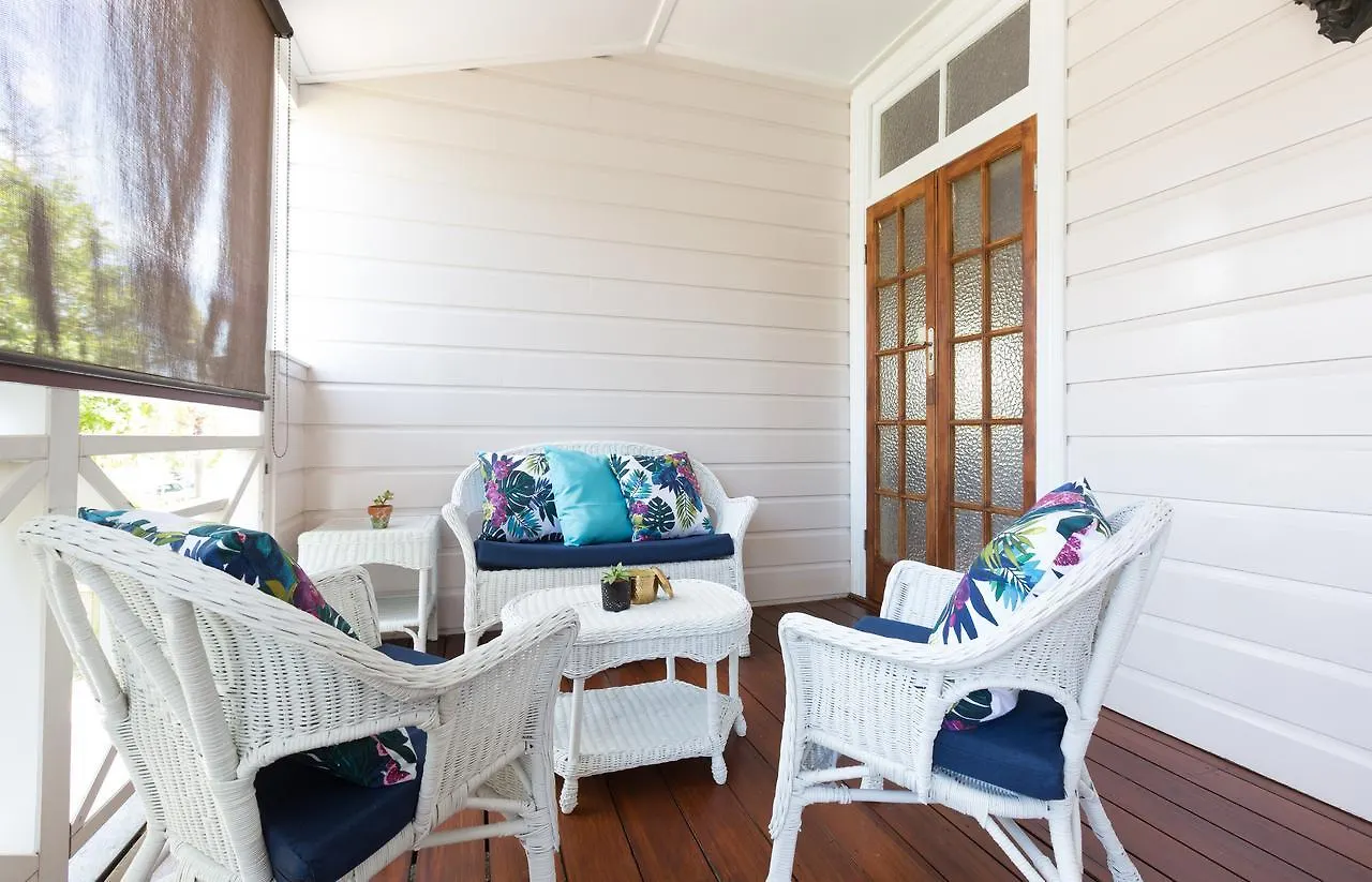 99 Kirkland Bed & Breakfast Brisbane