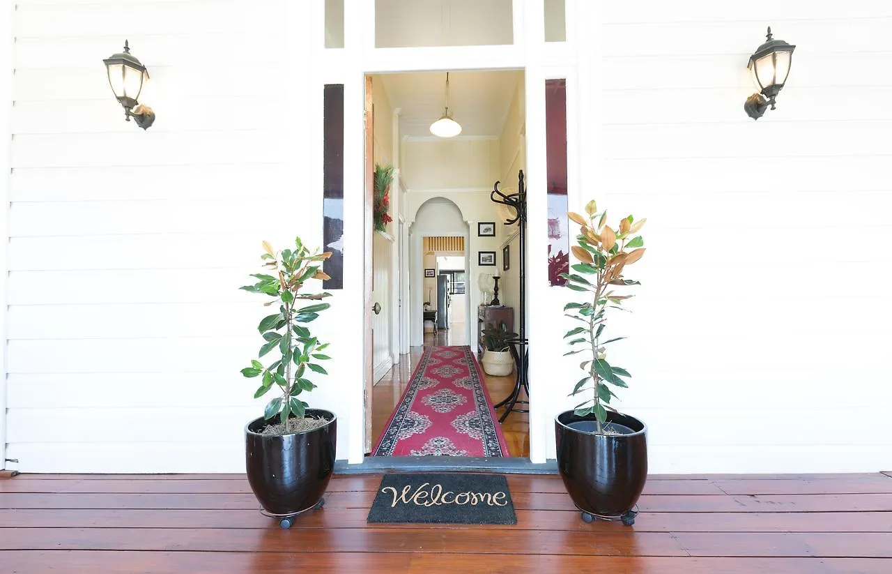 99 Kirkland Bed & Breakfast Brisbane