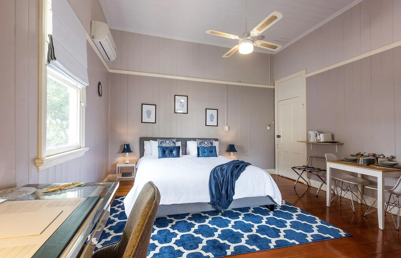 99 Kirkland Bed & Breakfast Brisbane
