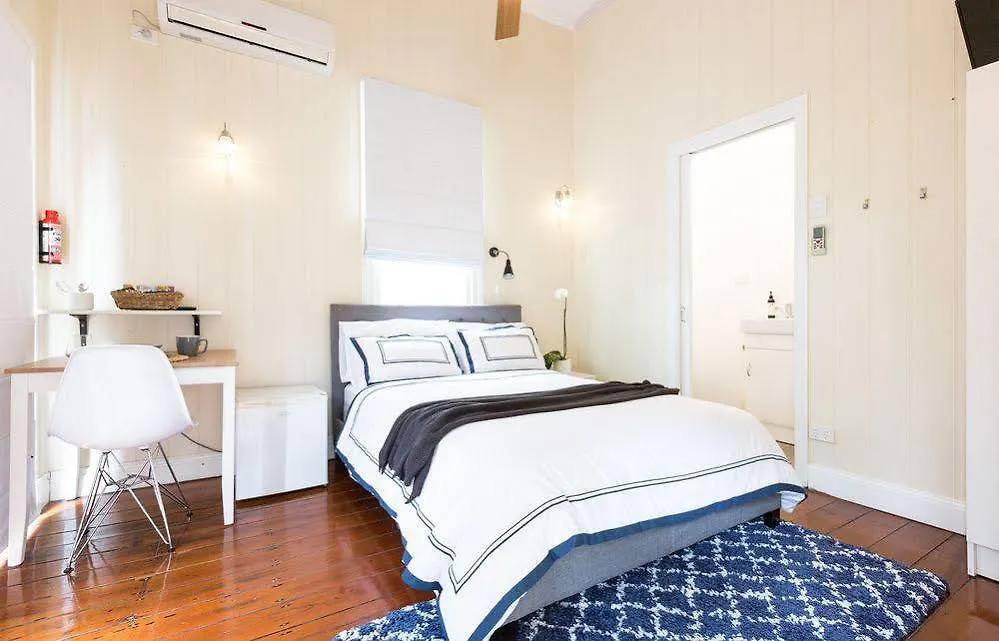 99 Kirkland Bed & Breakfast Brisbane Australia