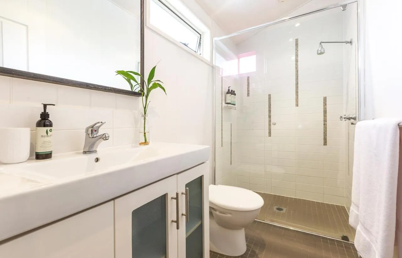 99 Kirkland Bed & Breakfast Brisbane