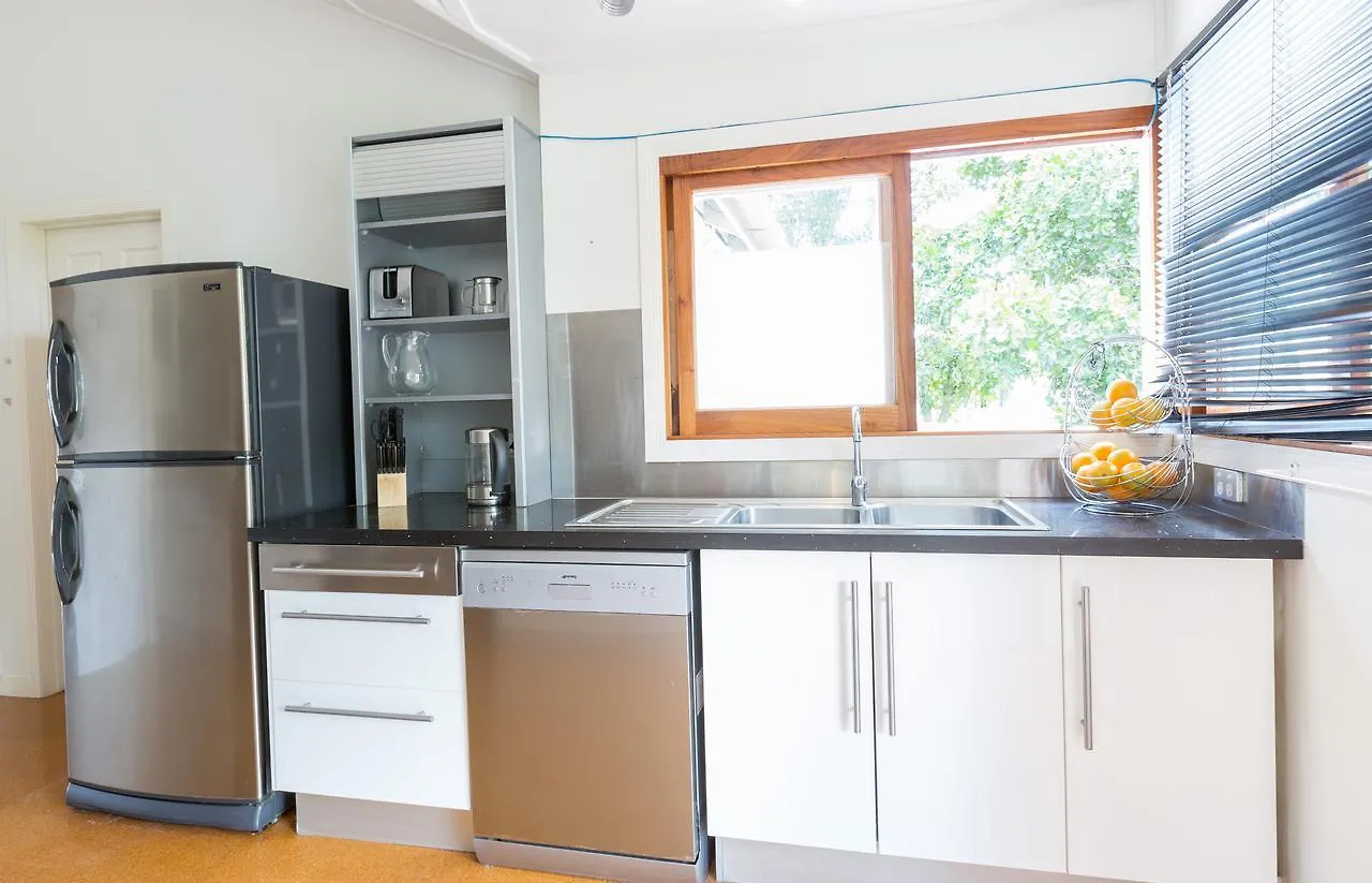 99 Kirkland Bed & Breakfast Brisbane